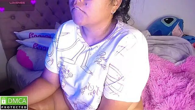 Snapshot of KittyHot20 chatting on January 8, 7:54 am KittyHot20 online show from January 8, 7:54 am