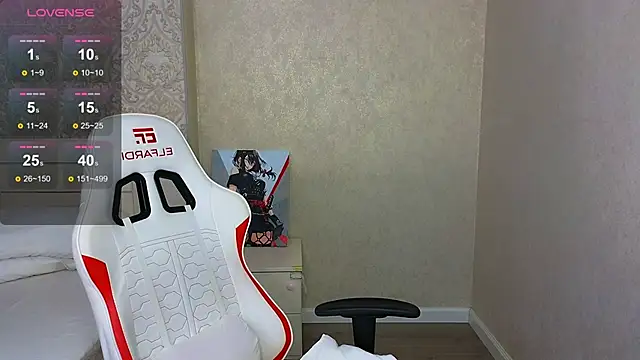 Diana Moon  online show from April 28, 1:26 am