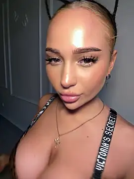 CardiSweetBaby online show from September 21, 4:30 pm