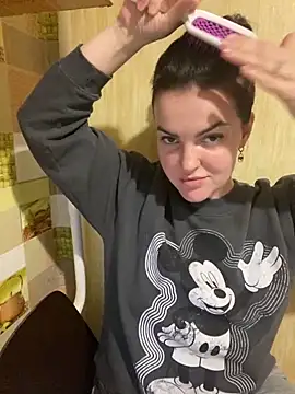 Snapshot of Karolina_llove chatting on December 6, 11:03 pm Karolina llove online show from December 6, 11:03 pm