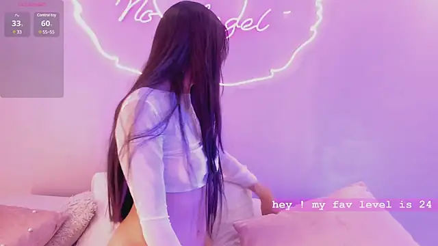 Snapshot of valerymonroe chatting on January 13, 10:47 am valerymonroe online show from January 13, 10:47 am