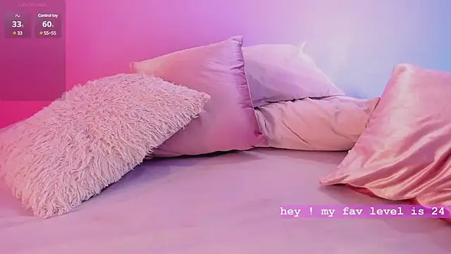 Snapshot of valerymonroe chatting on January 25, 1:41 pm valerymonroe online show from January 25, 1:41 pm