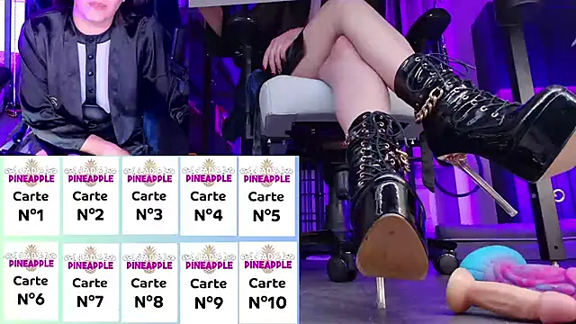 LadyPineapple online show from January 8, 1:00 am