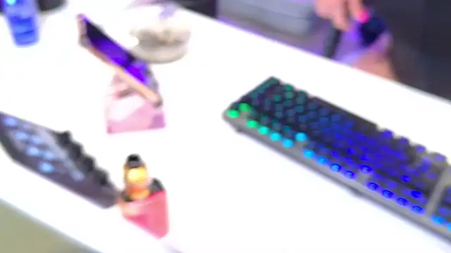 LadyPineapple online show from January 13, 12:41 am