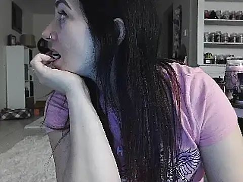 CrystalLakeXO online show from December 5, 8:33 am