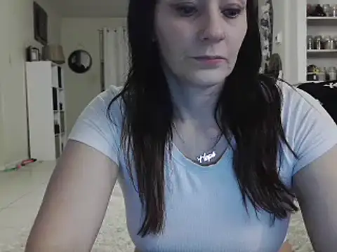 CrystalLakeXO online show from January 6, 5:19 am