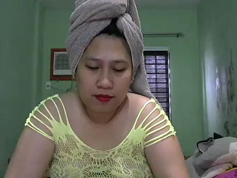 Snapshot of sweetsexysmile chatting on January 27, 1:05 am sweetsexysmile online show from January 27, 1:05 am