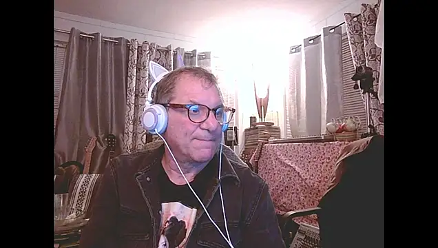 coryassman online show from October 14, 11:00 am