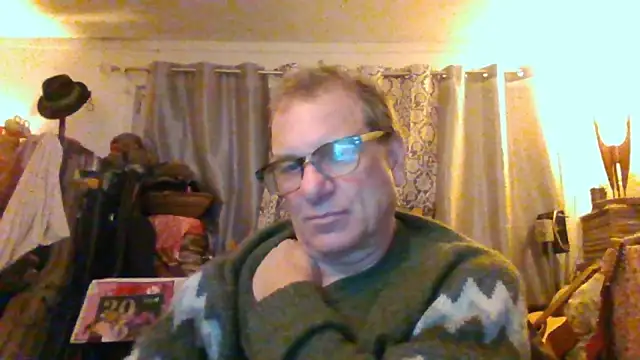 Snapshot of coryassman chatting on April 4, 7:50 am coryassman online show from April 4, 7:50 am