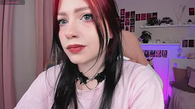 arielabradberry online show from February 12, 3:49 pm