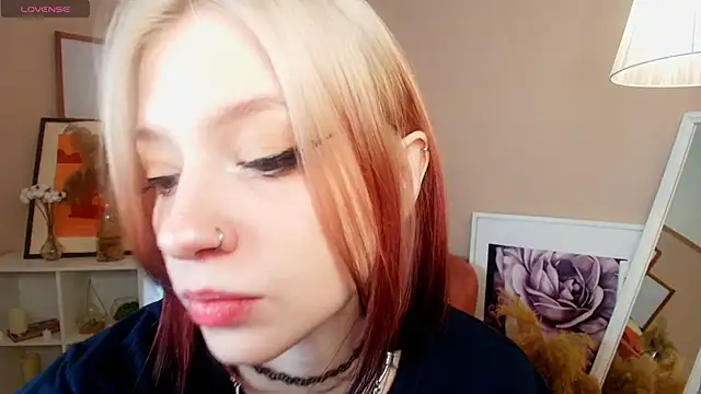 arielabradberry online show from December 4, 1:09 pm