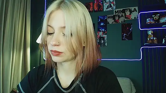 arielabradberry online show from January 18, 10:30 am