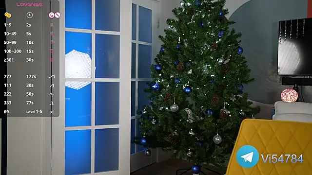 Snapshot of Vika54784 chatting on December 10, 3:44 pm Vika54784 online show from December 10, 3:44 pm