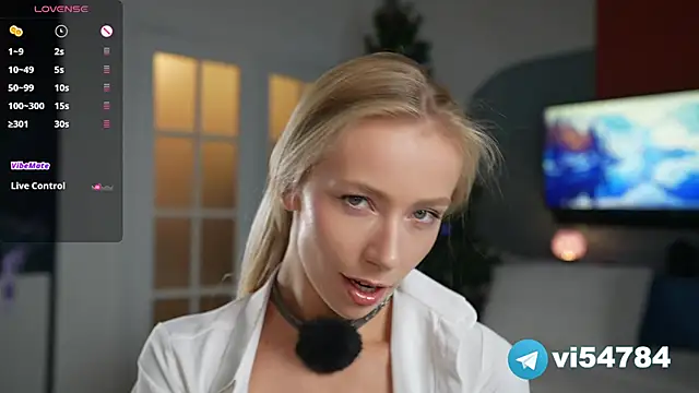Snapshot of Vika54784 chatting on December 30, 3:24 pm Vika54784 online show from December 30, 3:24 pm