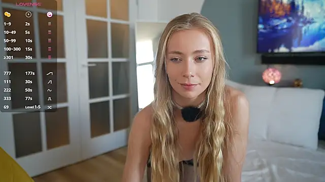 Snapshot of Vika54784 chatting on February 15, 7:38 am Vika54784 online show from February 15, 7:38 am