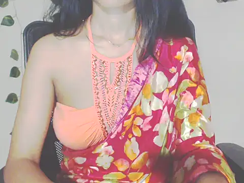 Snapshot of emma_06@xh chatting on July 3, 9:59 am emma 06xh online show from July 3, 9:59 am