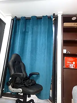 Snapshot of Angel_Perv chatting on January 18, 12:04 pm Angel Perv online show from January 18, 12:04 pm