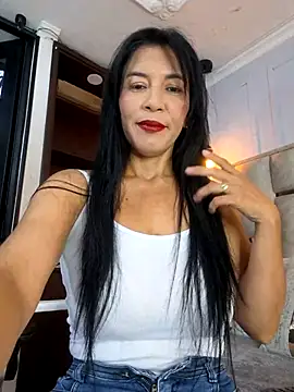 Snapshot of Angel_Perv chatting on February 4, 11:16 am Angel Perv online show from February 4, 11:16 am