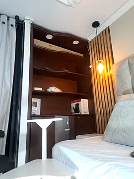 Snapshot of Angel_Perv chatting on September 20, 9:10 am Angel Perv online show from September 20, 9:10 am