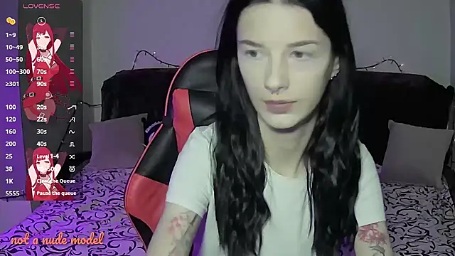 Snapshot of Miya_Dream_UKR chatting on January 15, 5:05 pm Miya Dream UKR online show from January 15, 5:05 pm