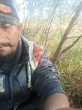 Snapshot of lovesuna chatting on January 1, 4:18 am lovesuna online show from January 1, 4:18 am