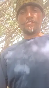 Snapshot of lovesuna chatting on January 19, 7:36 am lovesuna online show from January 19, 7:36 am