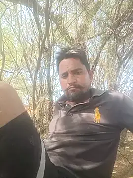 Snapshot of lovesuna chatting on February 12, 8:38 am lovesuna online show from February 12, 8:38 am