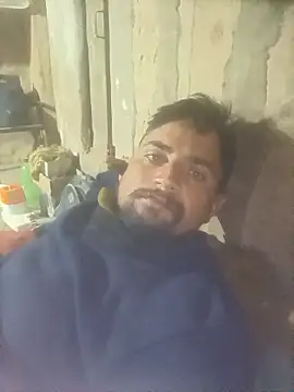 Snapshot of lovesuna chatting on February 13, 11:58 pm lovesuna online show from February 13, 11:58 pm