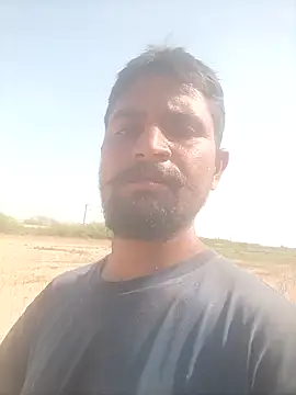 Snapshot of lovesuna chatting on February 18, 9:10 am lovesuna online show from February 18, 9:10 am