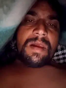 Snapshot of lovesuna chatting on April 5, 8:28 pm lovesuna online show from April 5, 8:28 pm