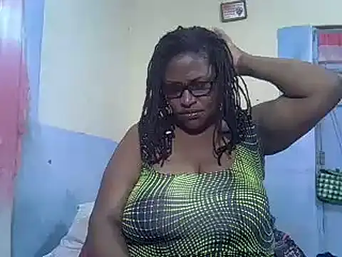 Snapshot of sexy_bigboobss chatting on September 25, 7:34 am sexy bigboobss online show from September 25, 7:34 am