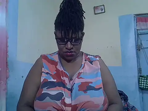 Snapshot of sexy_bigboobss chatting on September 26, 7:45 am sexy bigboobss online show from September 26, 7:45 am