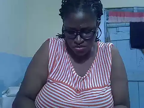 Snapshot of sexy_bigboobss chatting on October 18, 7:47 pm sexy bigboobss online show from October 18, 7:47 pm