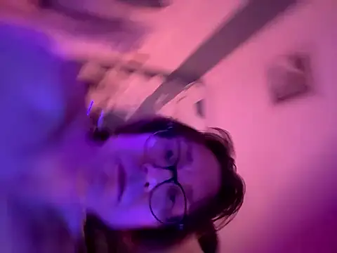 YouLikeBigDick9 online show from March 22, 7:45 am