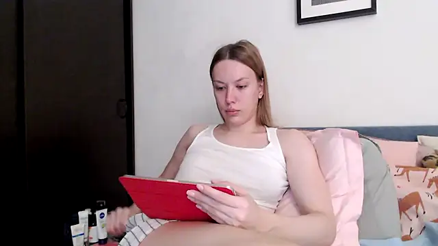 Scarlettford online show from November 9, 3:21 pm