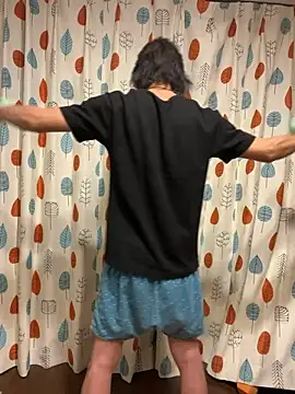 Snapshot of Katakuriko-Denpun chatting on October 6, 1:19 pm Katakuriko-Denpun online show from October 6, 1:19 pm