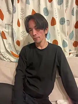 Snapshot of Katakuriko-Denpun chatting on January 11, 1:27 pm Katakuriko-Denpun online show from January 11, 1:27 pm