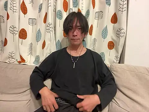 Snapshot of Katakuriko-Denpun chatting on February 1, 1:42 pm Katakuriko-Denpun online show from February 1, 1:42 pm