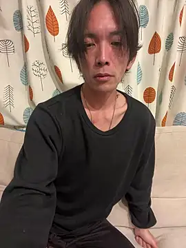 Snapshot of Katakuriko-Denpun chatting on February 8, 1:47 pm Katakuriko-Denpun online show from February 8, 1:47 pm