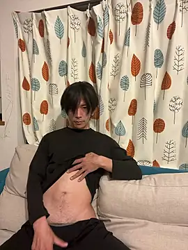 Snapshot of Katakuriko-Denpun chatting on February 11, 1:27 pm Katakuriko-Denpun online show from February 11, 1:27 pm