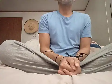 Xoc8  online show from March 5, 2:29 am