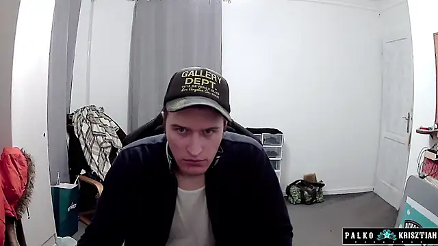 Snapshot of PKrisztian chatting on February 18, 6:26 pm PKrisztian online show from February 18, 6:26 pm