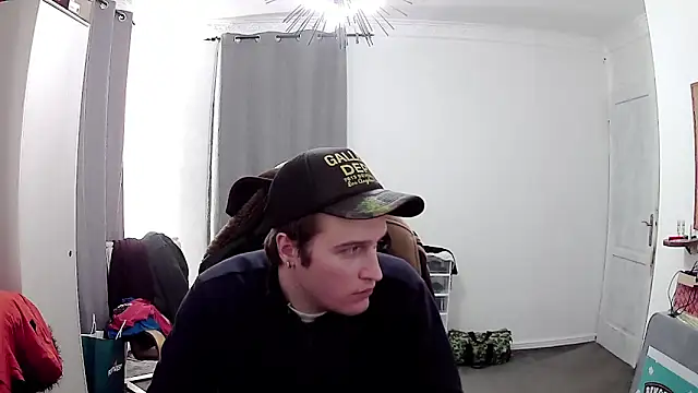 Snapshot of PKrisztian chatting on March 3, 8:26 pm PKrisztian online show from March 3, 8:26 pm