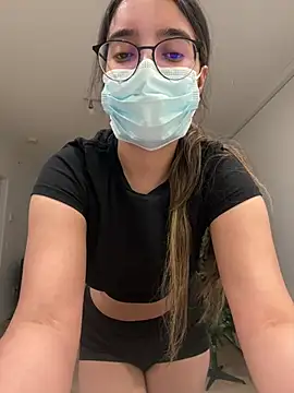 jAsMinE678 online show from December 12, 4:04 am