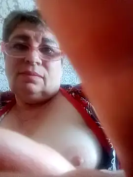 Lee Nell online show from February 6, 9:53 am