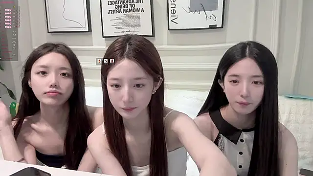 Snapshot of UU-1314 chatting on April 15, 10:00 am UU-1314 online show from April 15, 10:00 am