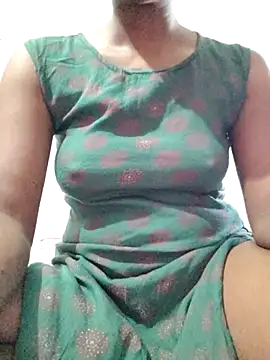 rituporna2004 online show from November 6, 3:18 am