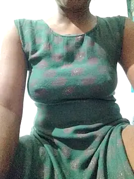 rituporna2004 online show from November 24, 1:55 pm