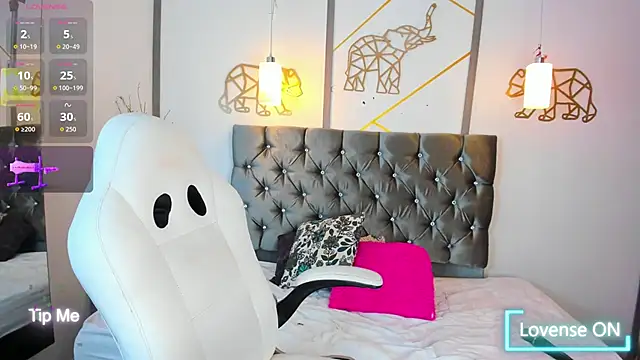 SalmaZaman online show from October 8, 7:55 pm