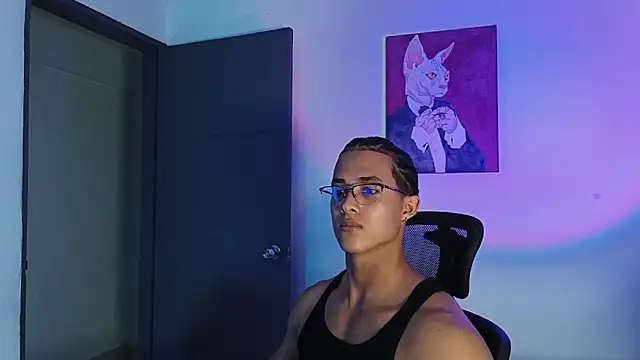 Snapshot of alejo_x3 chatting on March 25, 11:00 pm alejo x3 online show from March 25, 11:00 pm